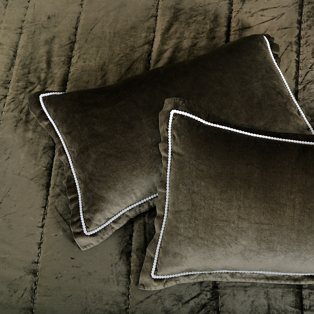 Olive Velvet Pearl Quilt